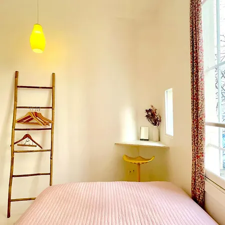 Apartment Design & Cool Paris